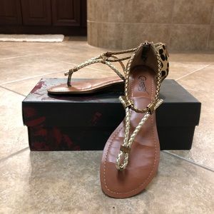 Size 7.5 Carlos Santana Sandals